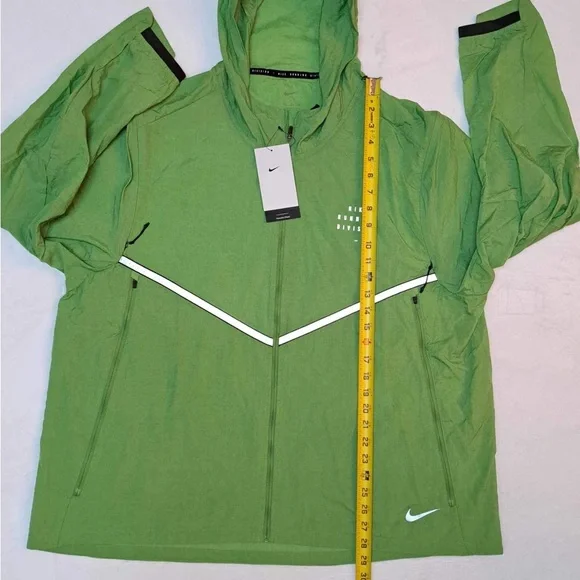 Nike Repel Run Division Packable Jacket - Men's size XXL